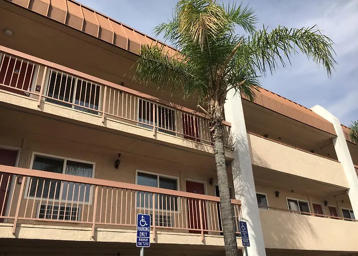 Days Inn By Wyndham Ontario Airport